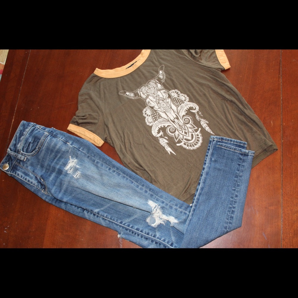 Green skull tshirt